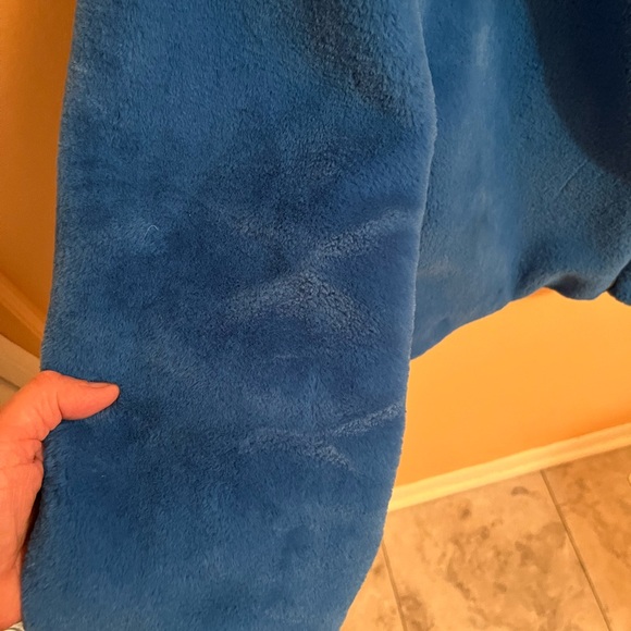 APPARIS Tukio Faux Fur Jacket in Vivid Blue - Picture 13 of 13